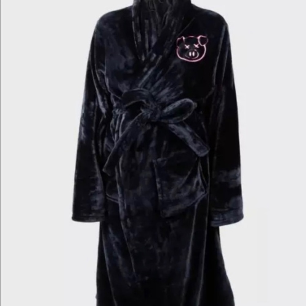 Shane Dawson Robe
